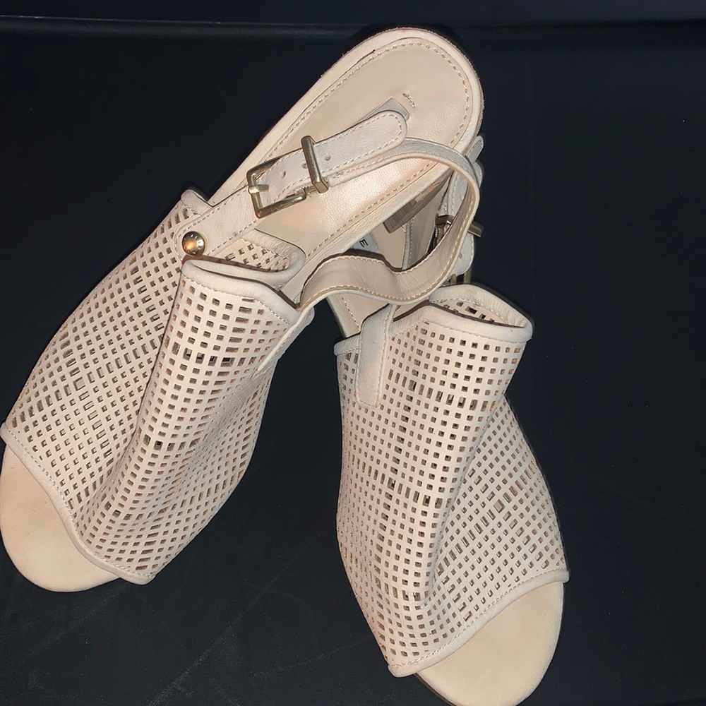 Ladies size 8 chunky sandals Nude